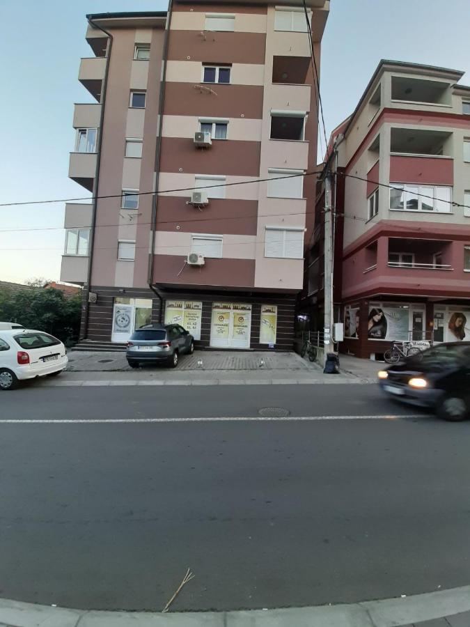 Mm Apartman Kruševac Exterior foto