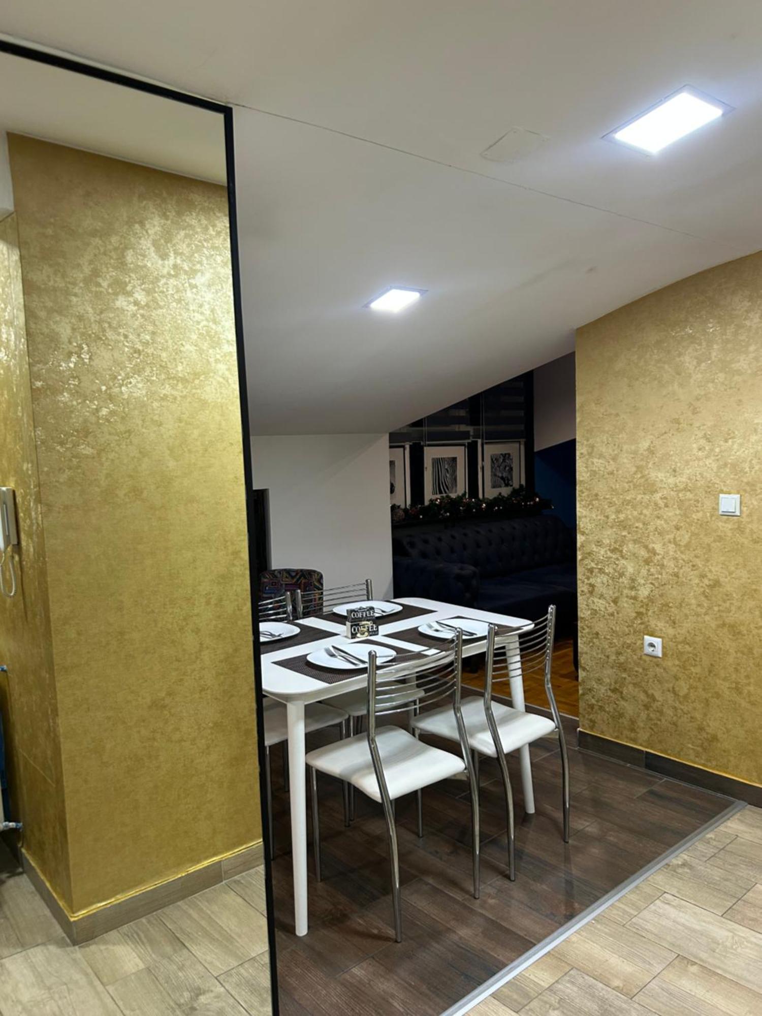 Mm Apartman Kruševac Exterior foto